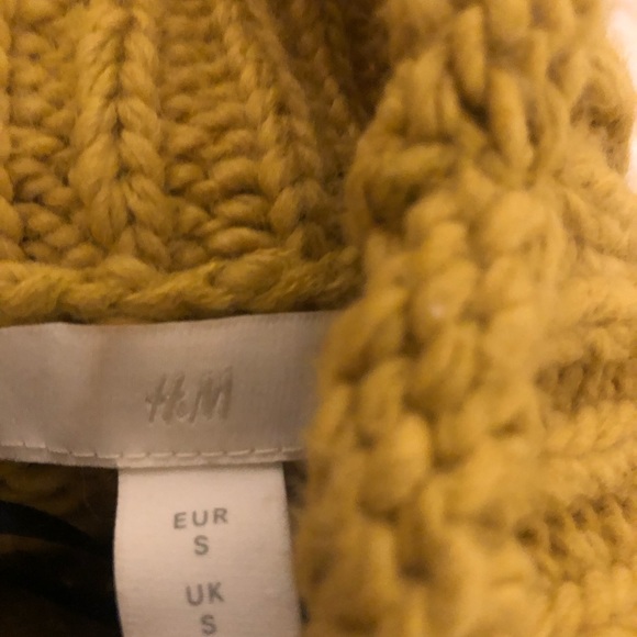 H&M Conscious Collection Rib-knit turtleneck sweater - Picture 3 of 3